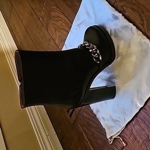 Givenchy Black Leather Chain Ankle Boots size 41